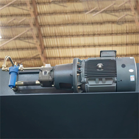 Prasa krawędziowa WC67K-100 to 3,2 metrowa hydrauliczna giętarka może być wyposażona w system NC