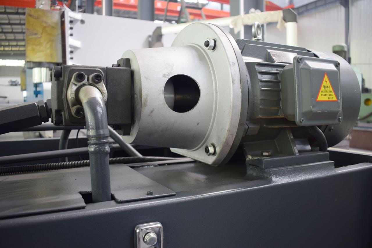 Cnc Sheet Metal Shearing Machine Hydrauliczna maszyna do cięcia blachy stalowej