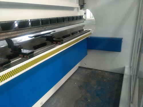 Sterownik systemu Cnc Da53t 125t4000 3 + 1 osi Cnc hydrauliczna prasa krawędziowa o dobrej jakości
